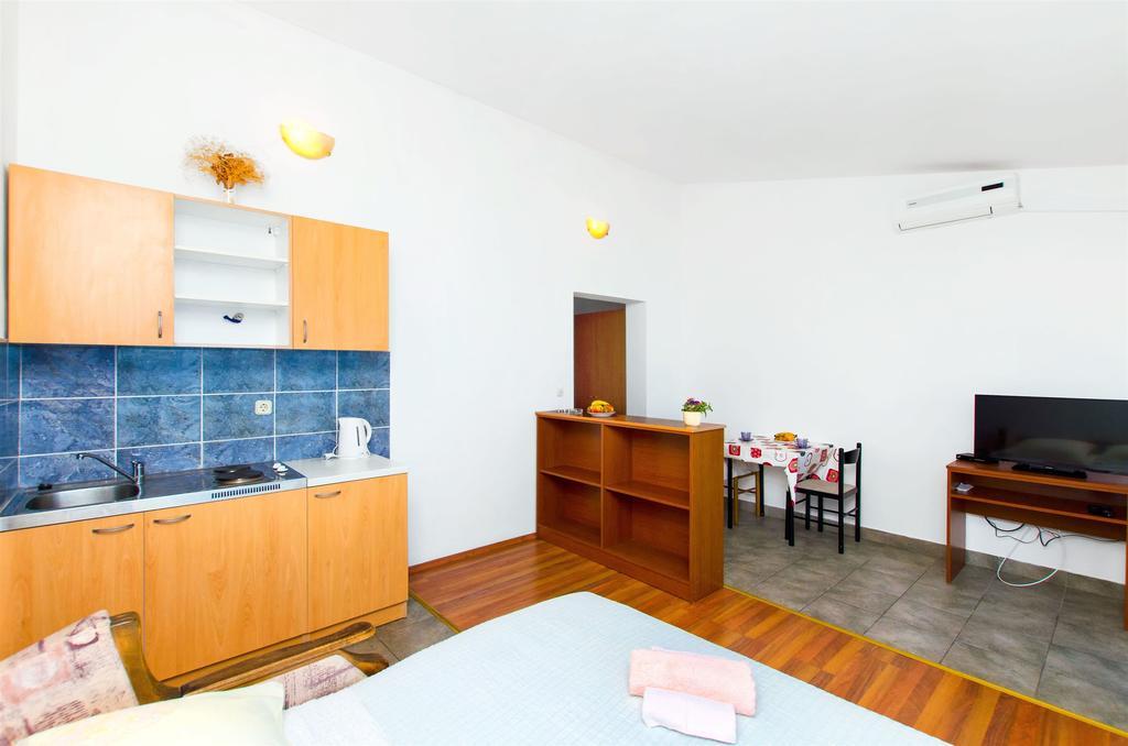 Apartments Tomislav Ngoại thất bức ảnh