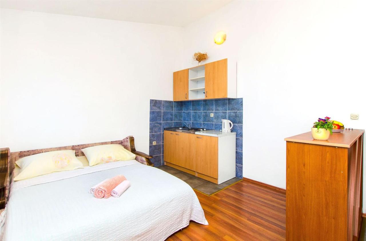 Apartments Tomislav Ngoại thất bức ảnh